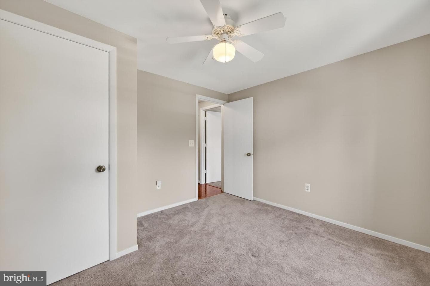 6059 Clerkenwell Court photo 29
