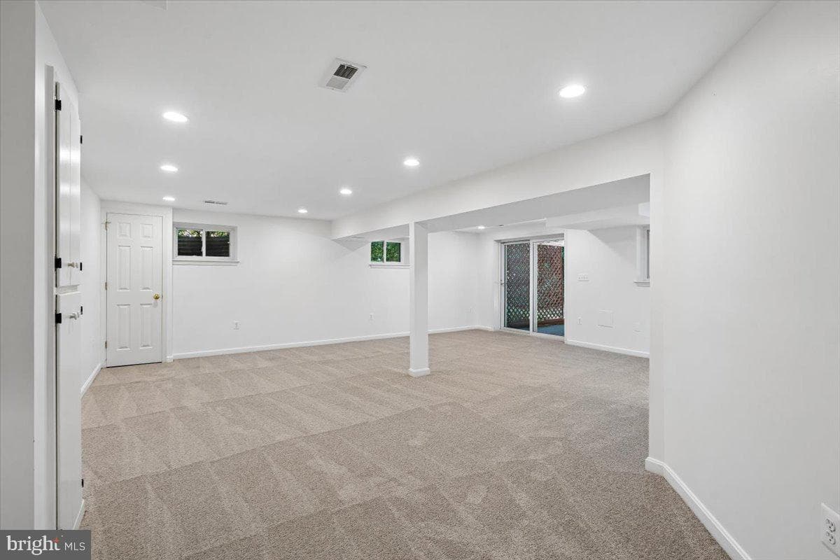 4945 Gainsborough Drive photo 42