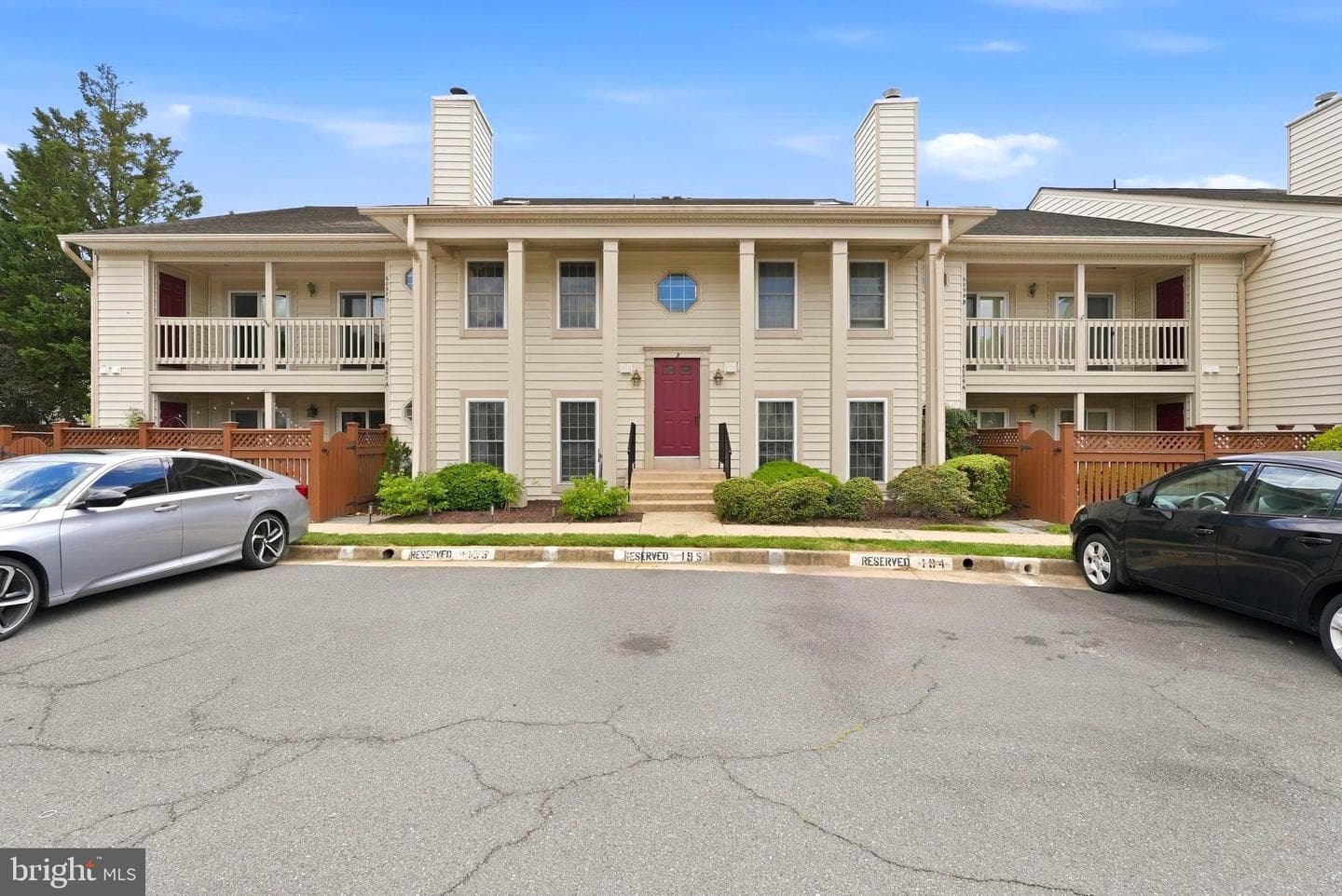 6057 Essex House Sq # B, Alexandria