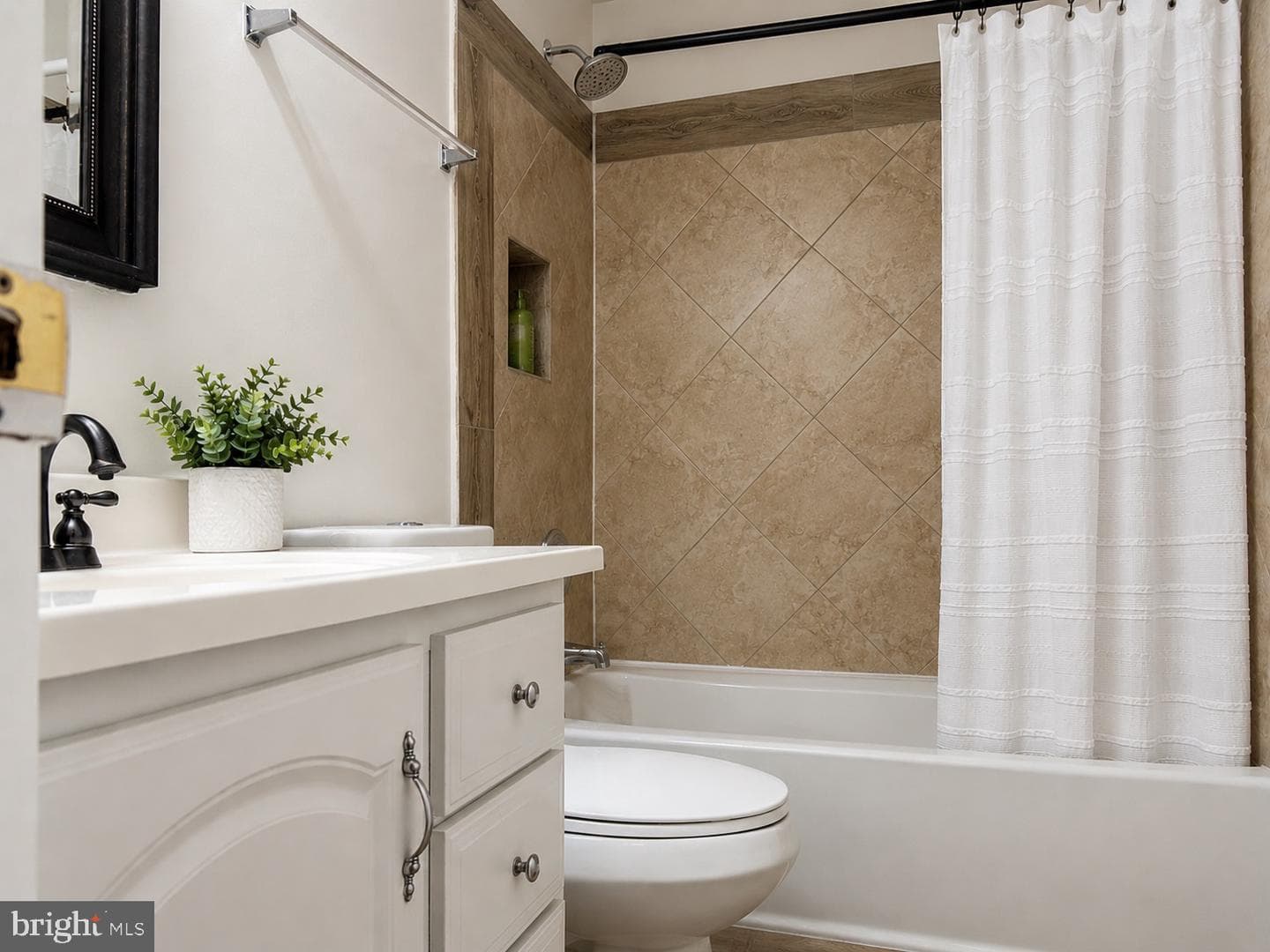 5559 Hecate Court photo 15