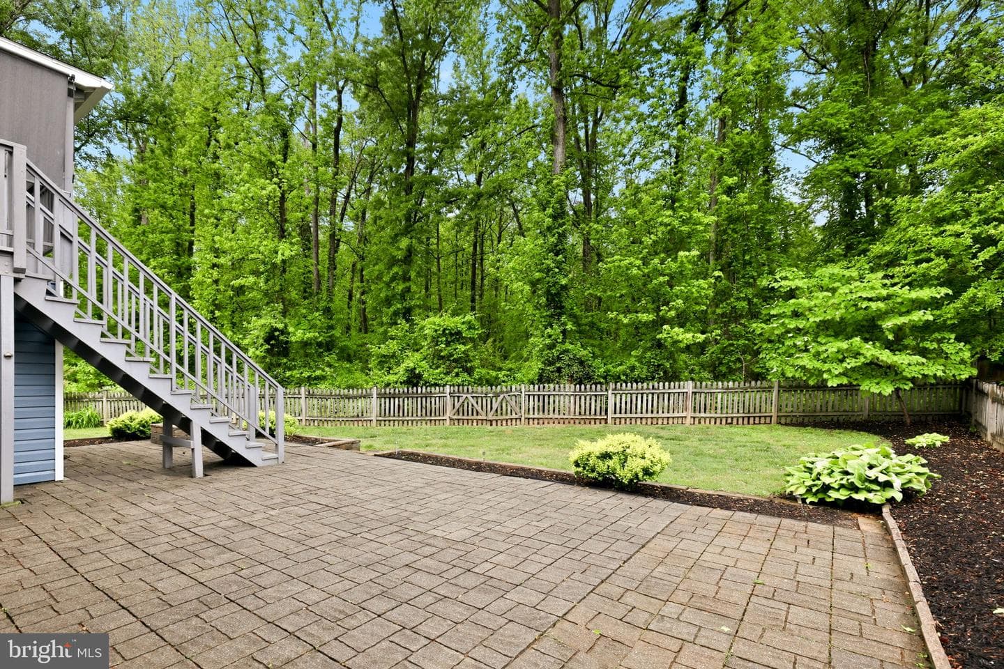 6906 Deer Run Drive photo 3