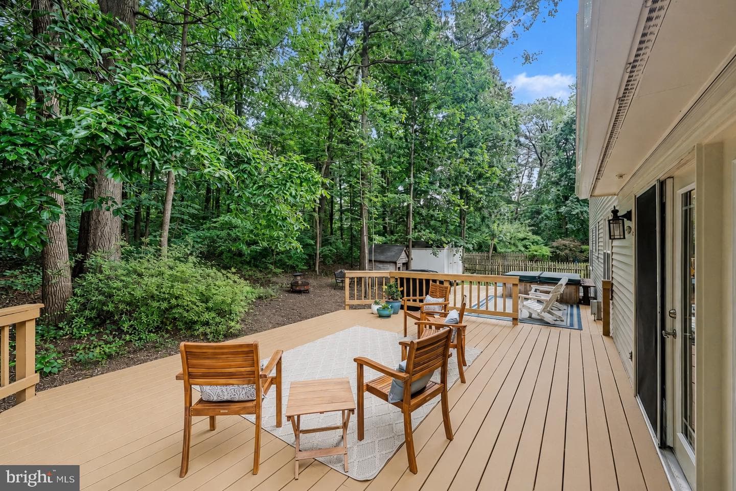 13704 Shelburne Street photo 13