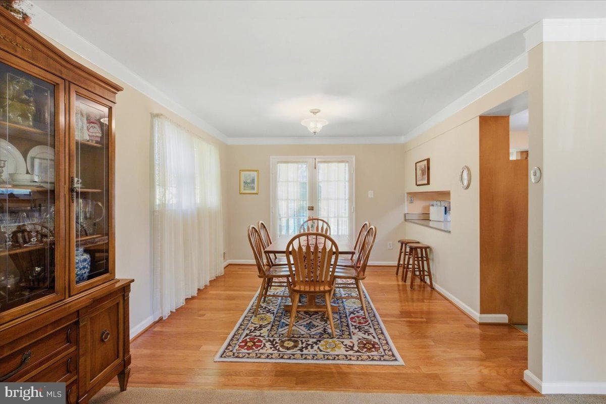 4703 Exeter Street photo 8