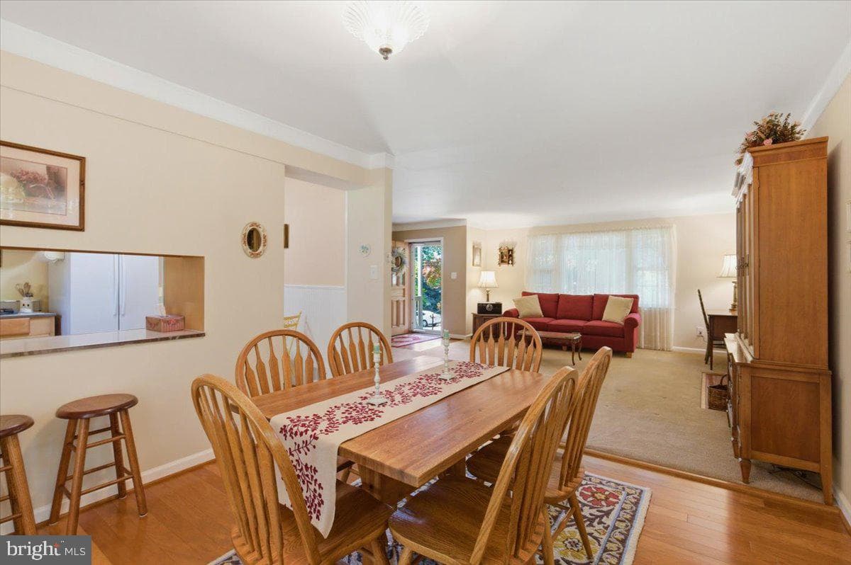 4703 Exeter Street photo 9