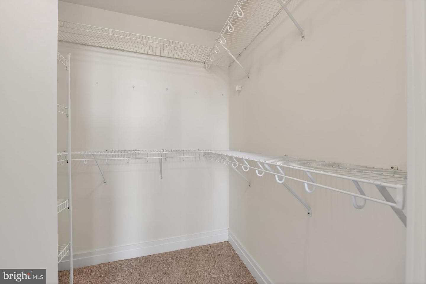 8220 Crestwood Heights #1517 photo 17