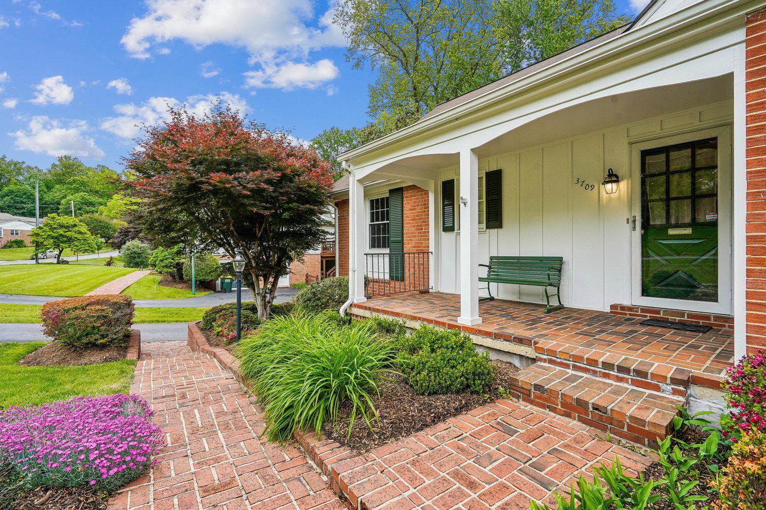 3709 Camelot Drive photo 3