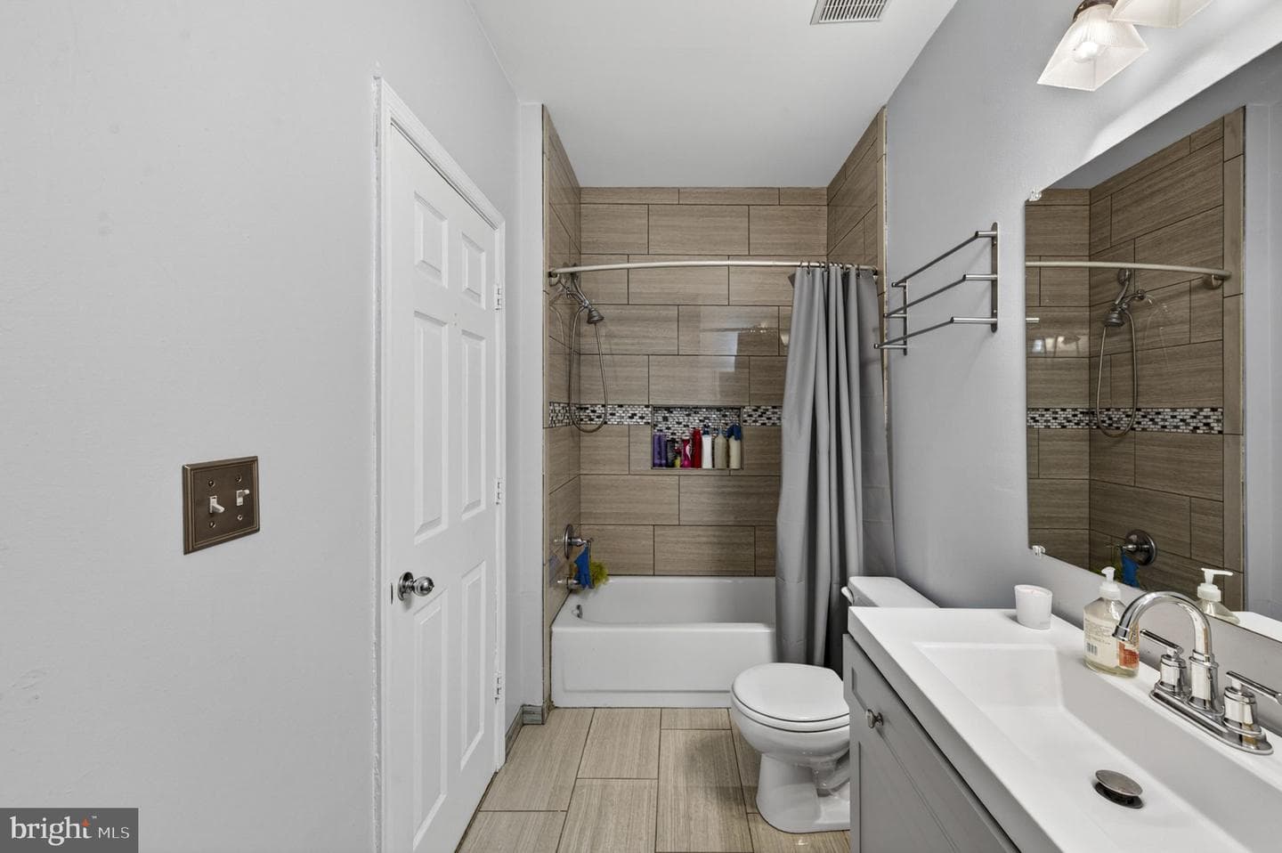 1708 Lake Shore Crest Dr # 23 photo 34