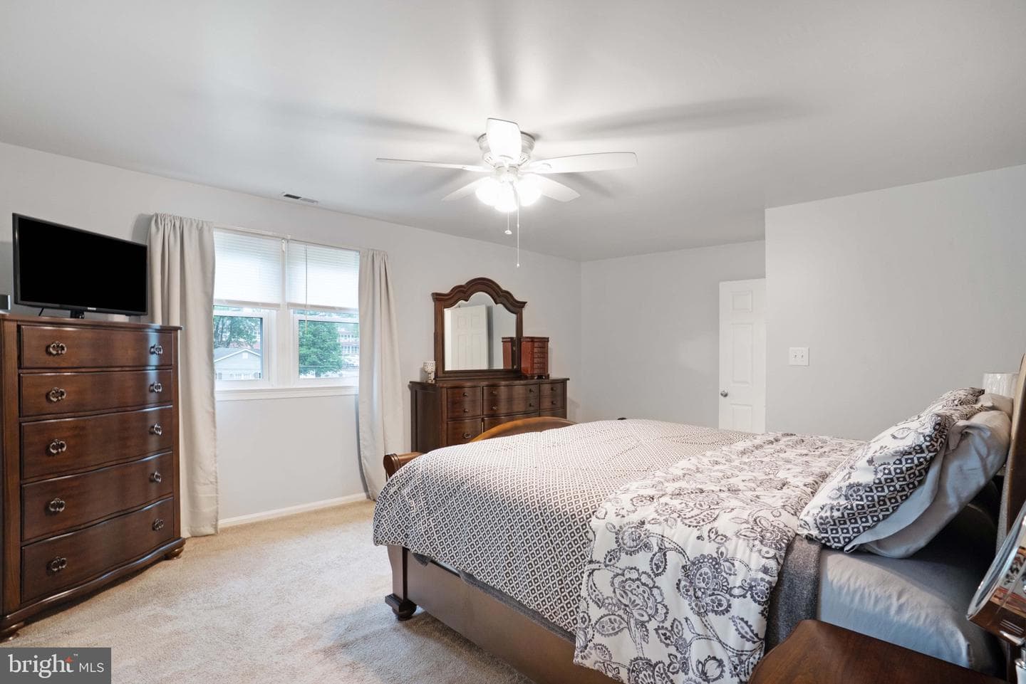 7558 Park Lane photo 32