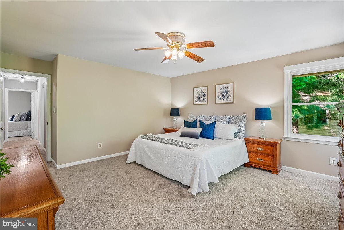 10033 Glencroft Ct photo 23