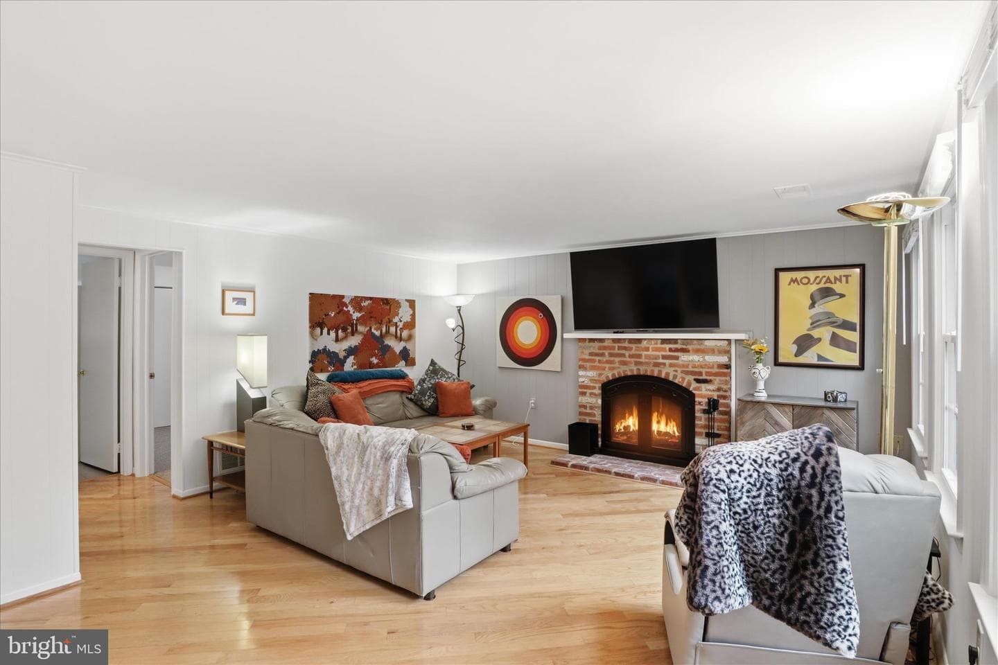 5967 New England Woods Drive photo 17