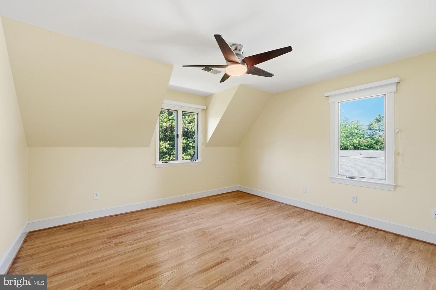 2101 Reynolds Street photo 30
