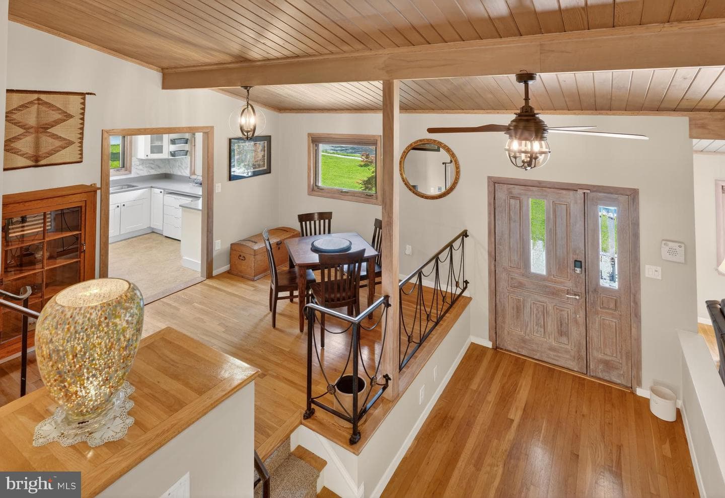 8904 Stratford Ln photo 26