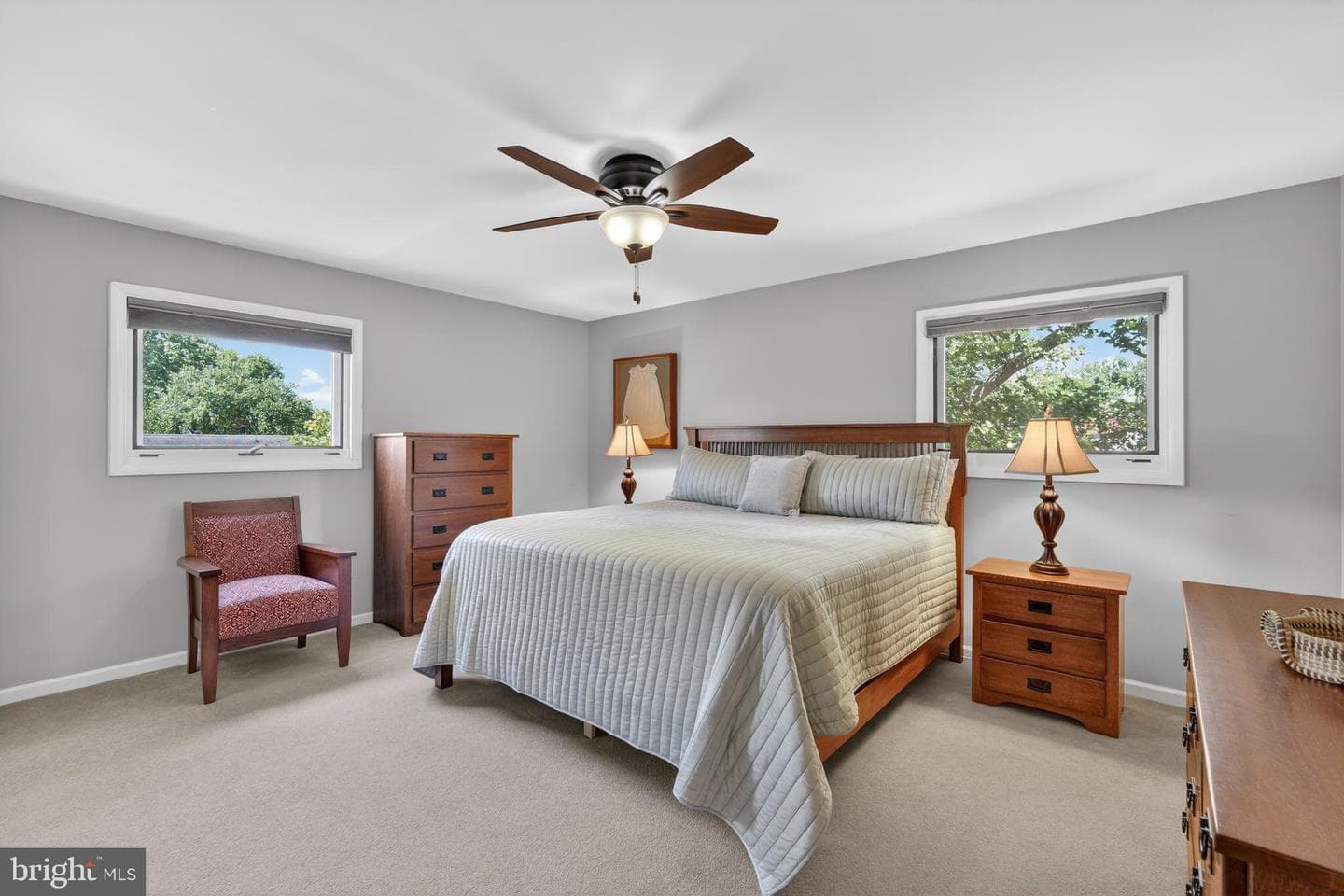 8904 Stratford Ln photo 34