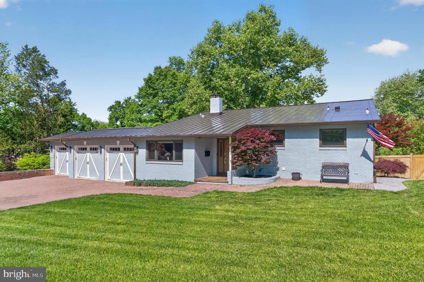 8904 Stratford Ln photo 5