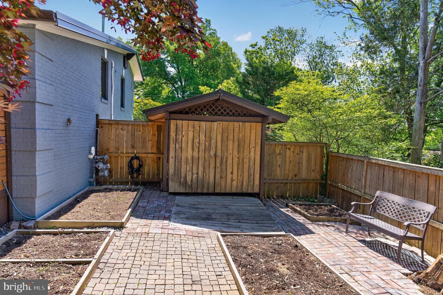 8904 Stratford Ln photo 62