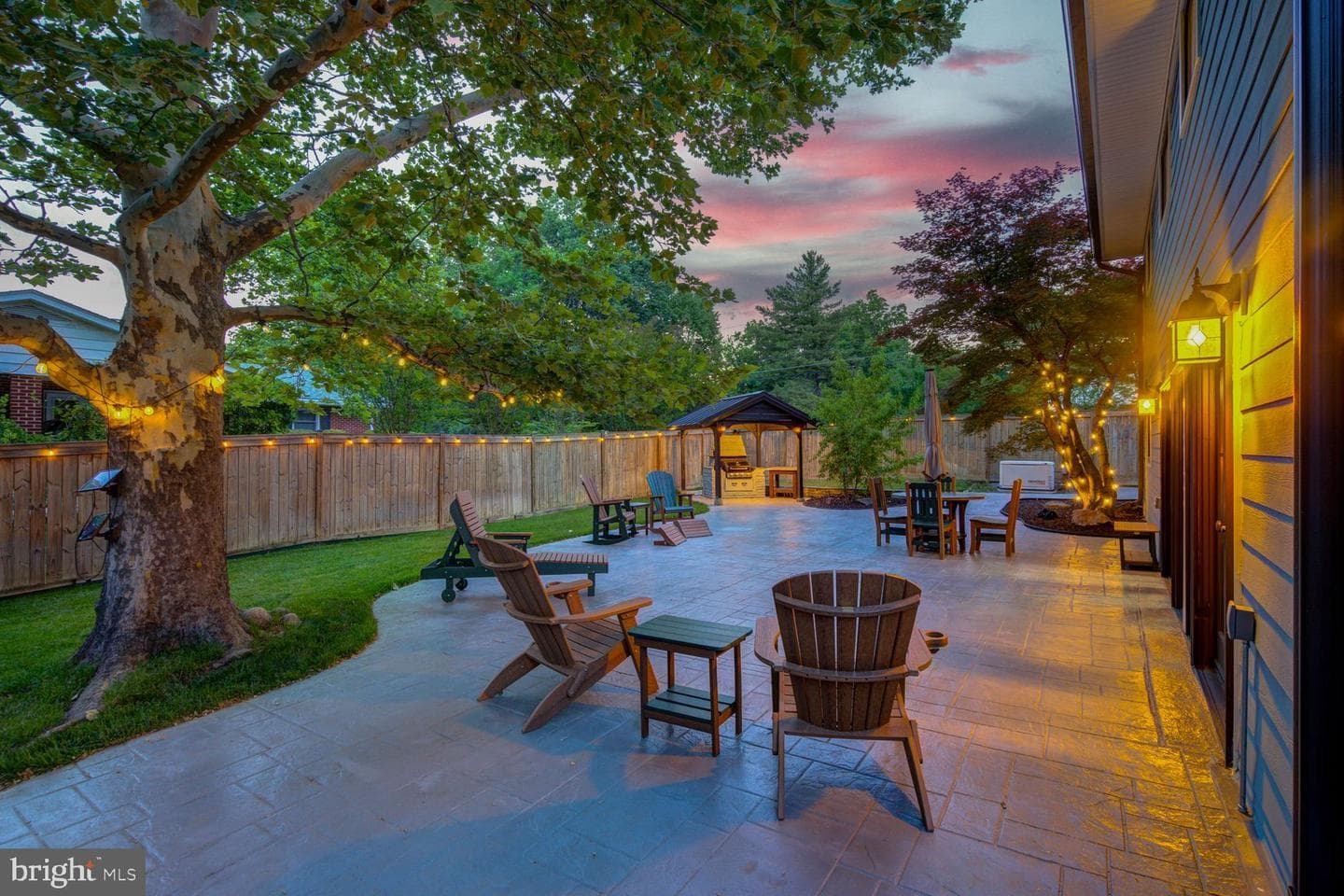 8904 Stratford Ln photo 69