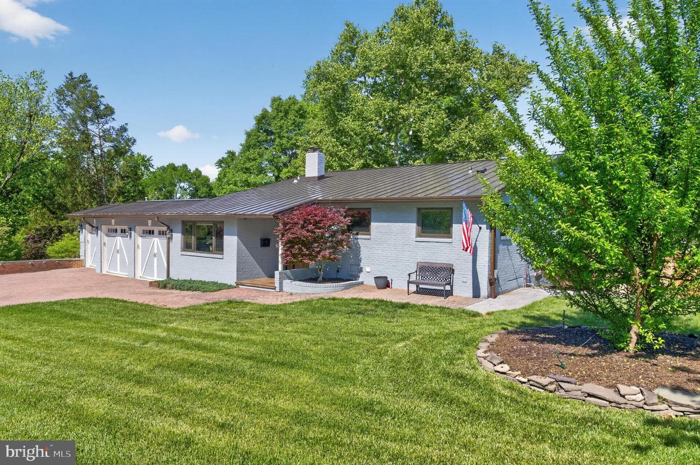 8904 Stratford Ln photo 7