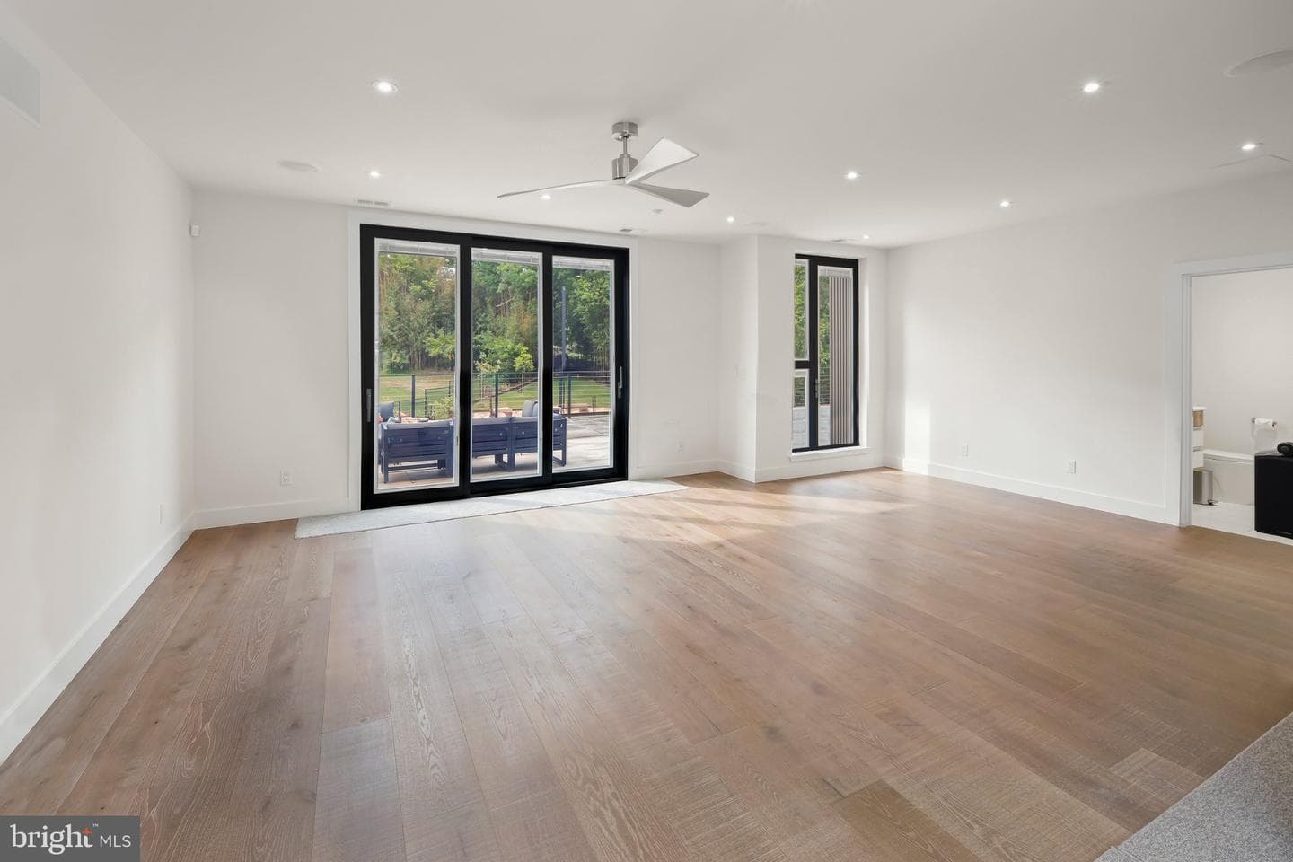 7404 Sportsman Drive photo 45