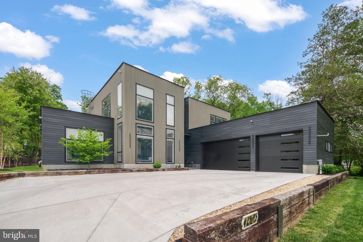 7404 Sportsman Drive photo 76