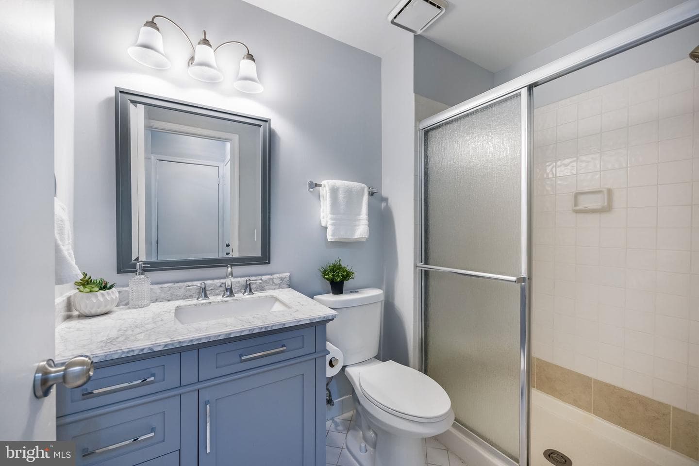 7595 Chrisland Cove photo 19
