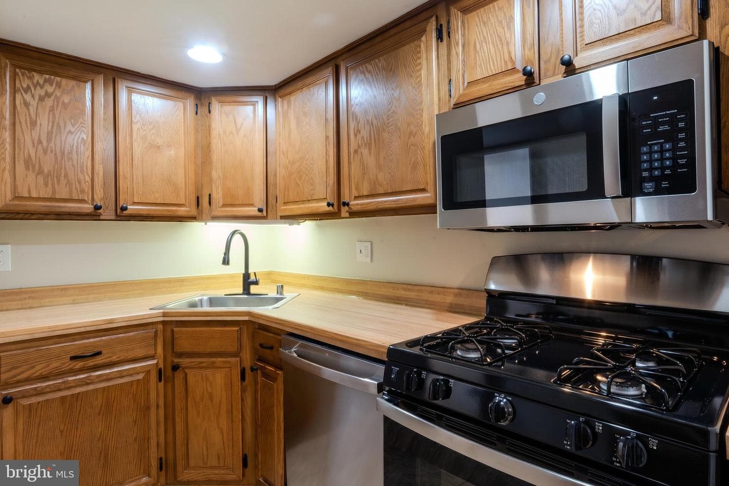 1422 Northgate Square #12b photo 7