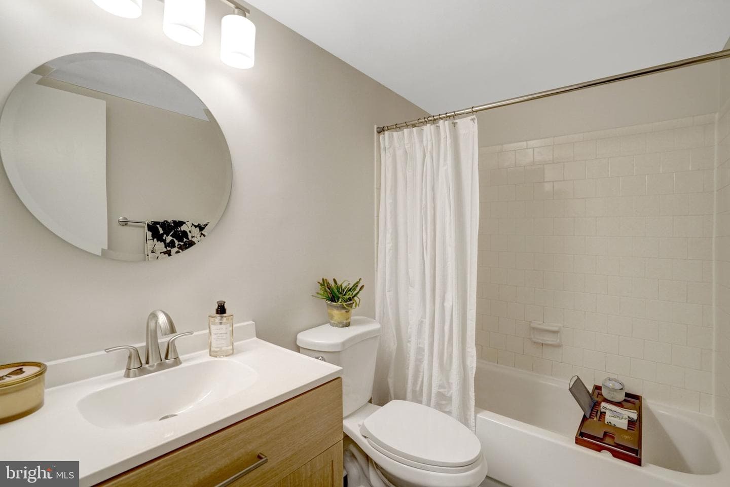 3101 S Manchester Street S #615 photo 17