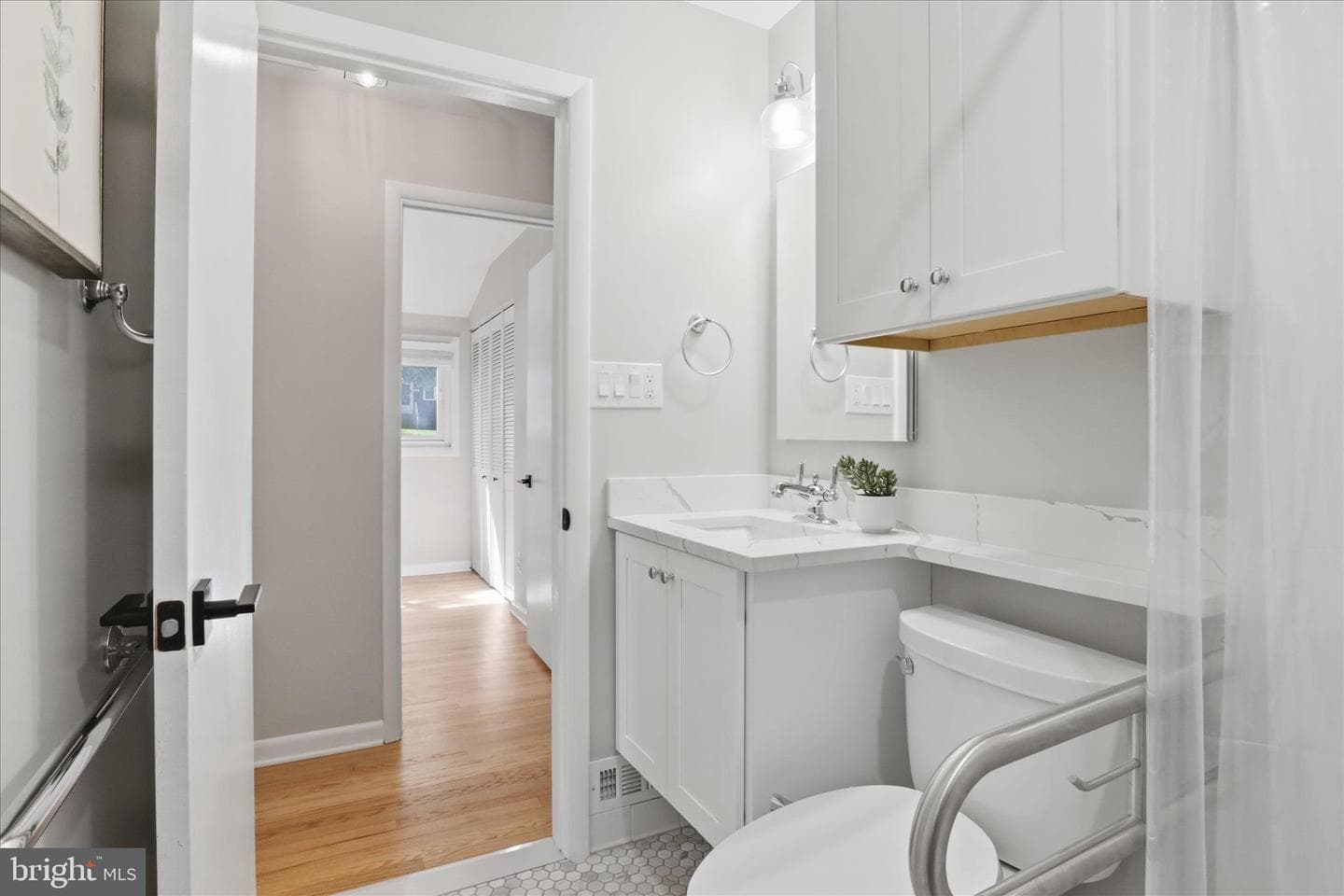 2026 Dexter Dr photo 18