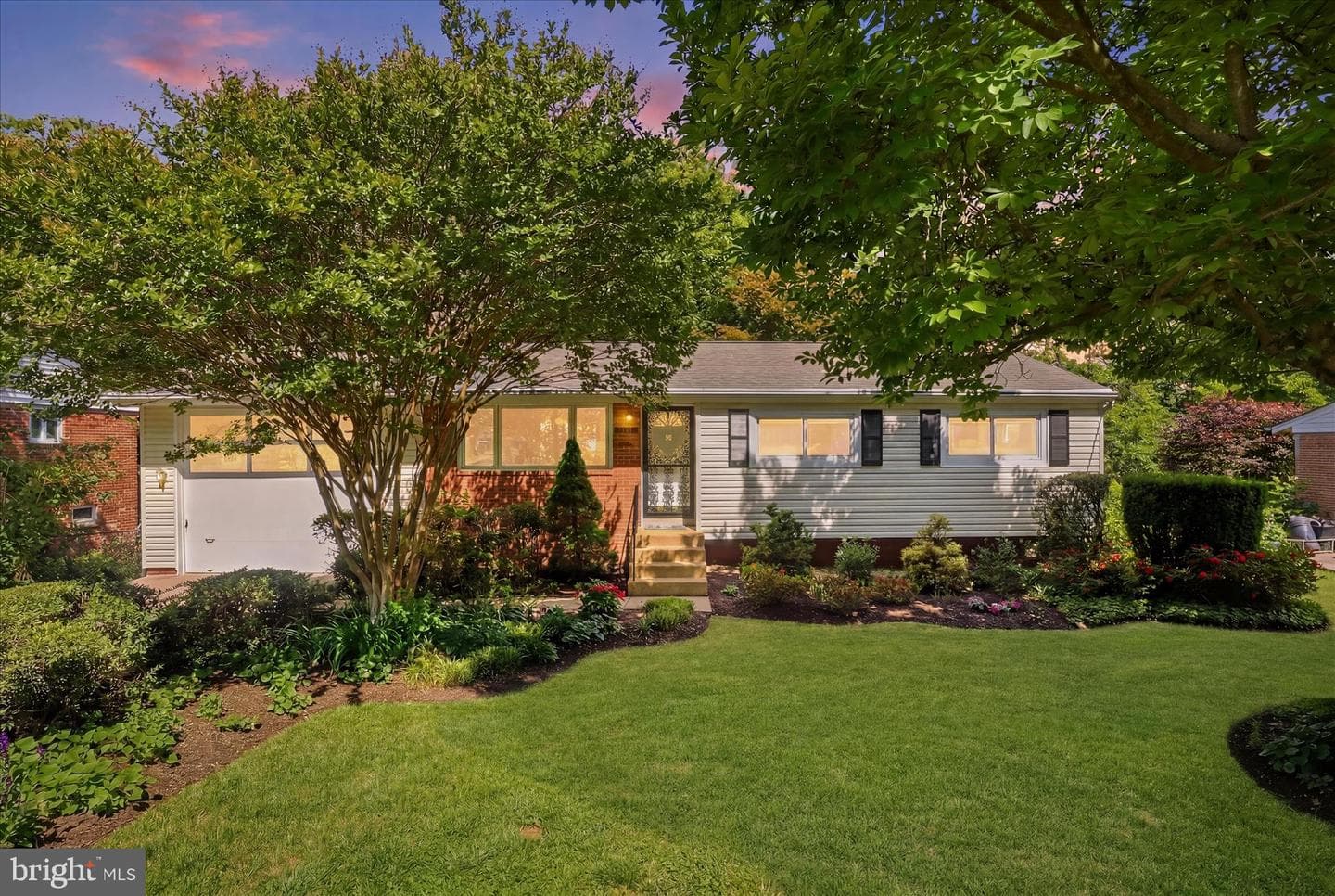 2026 Dexter Dr photo 2