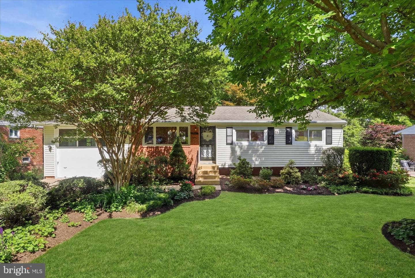 2026 Dexter Dr photo 3