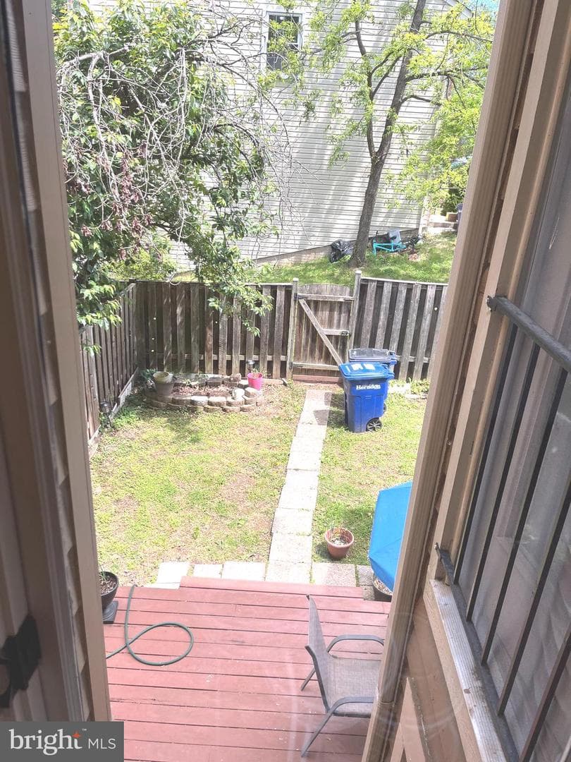 1106 Whitworth Court photo 19