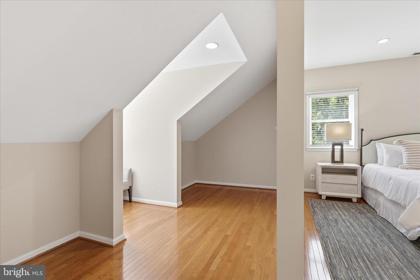 6256 Woodfair Drive photo 22