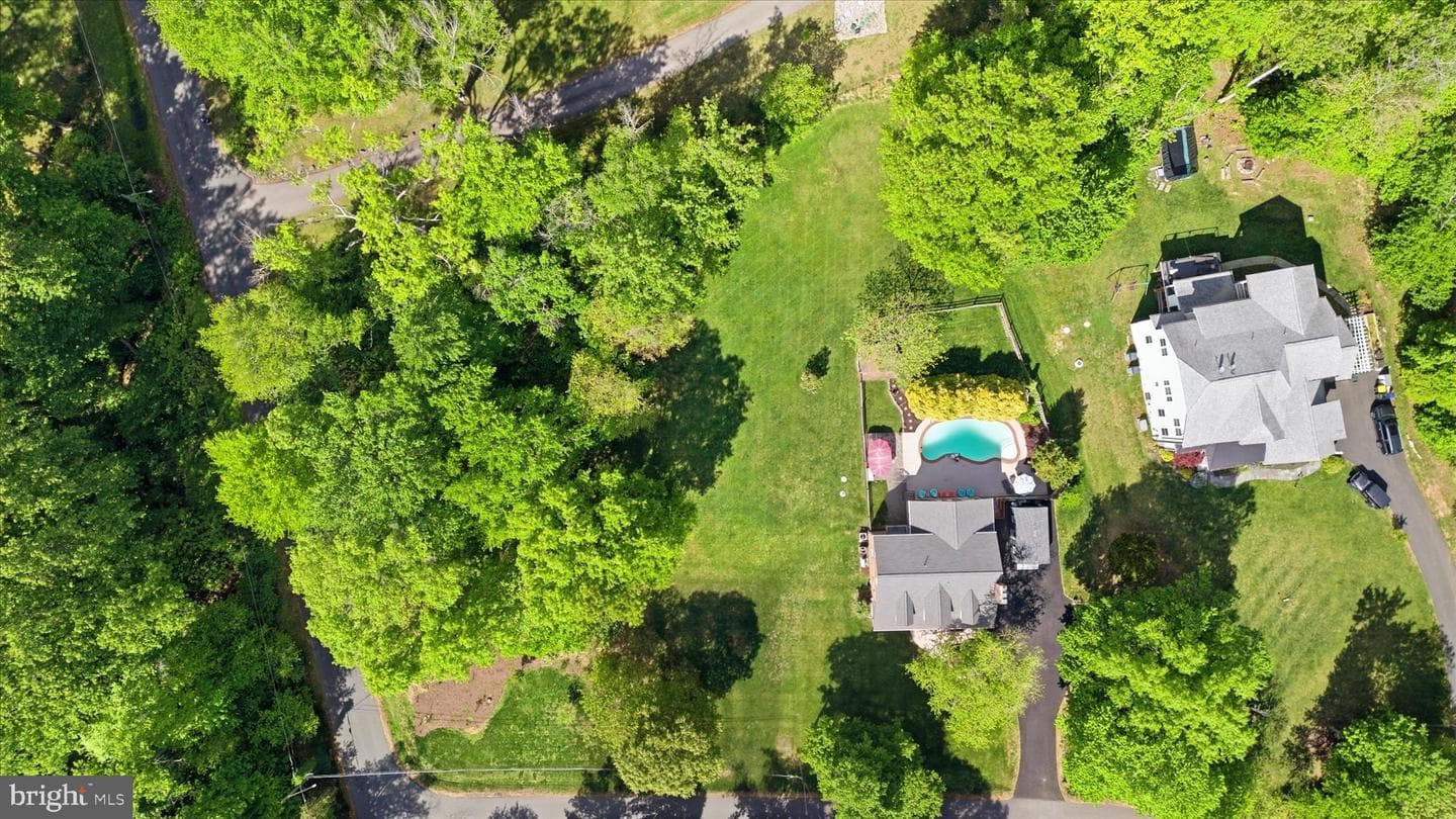 6256 Woodfair Drive photo 39