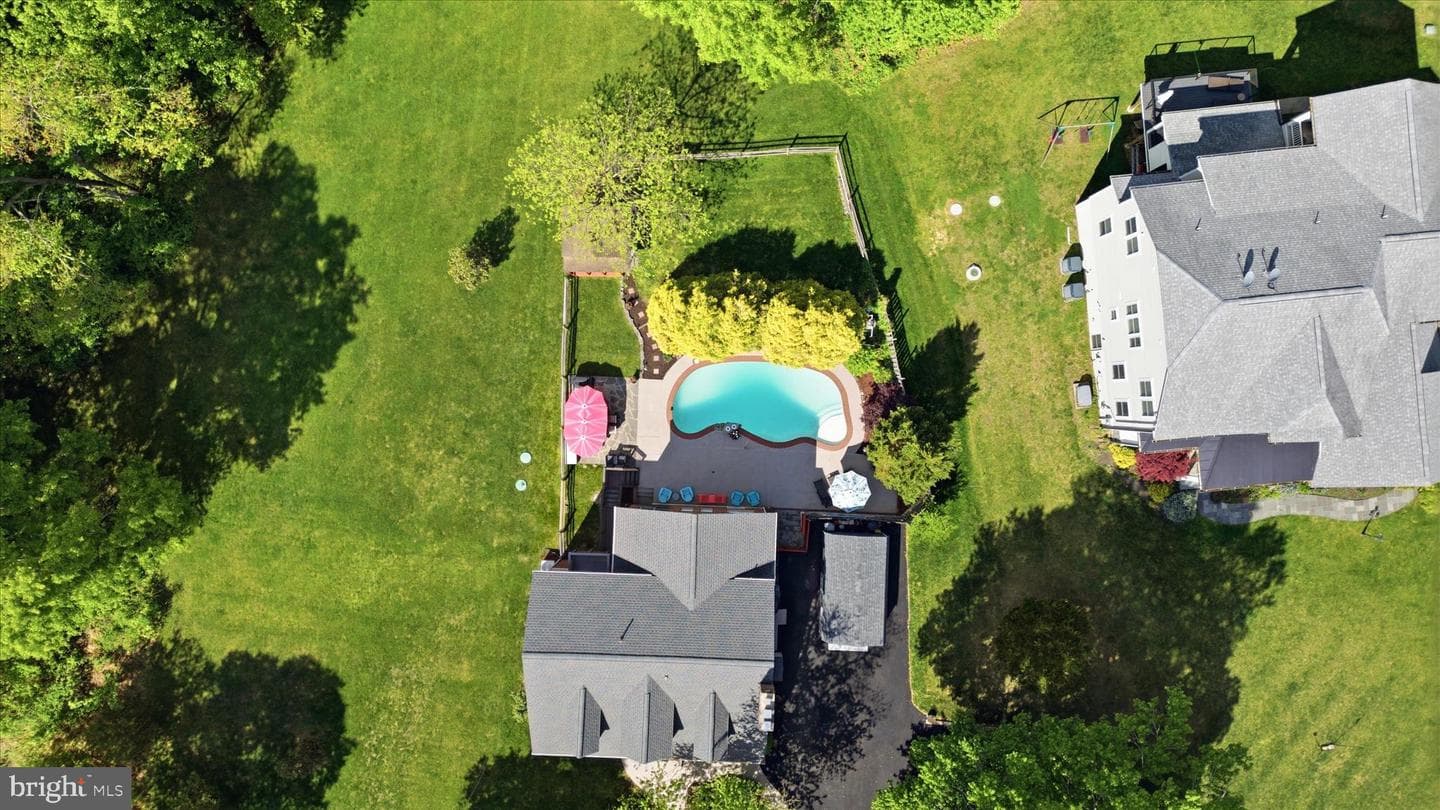 6256 Woodfair Drive photo 41