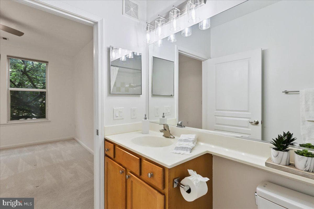 12000 Market Street #248 photo 27
