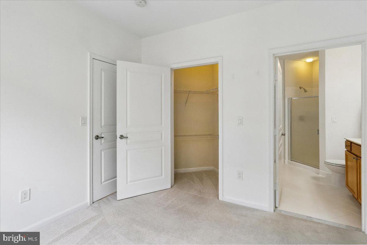 12000 Market Street #248 photo 32