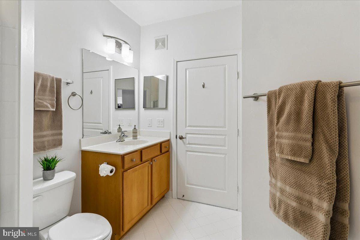 12000 Market Street #248 photo 34