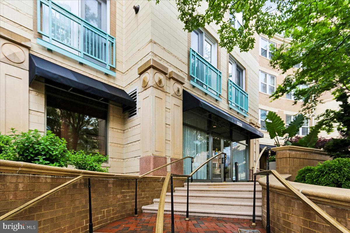 12000 Market Street #248 photo 62