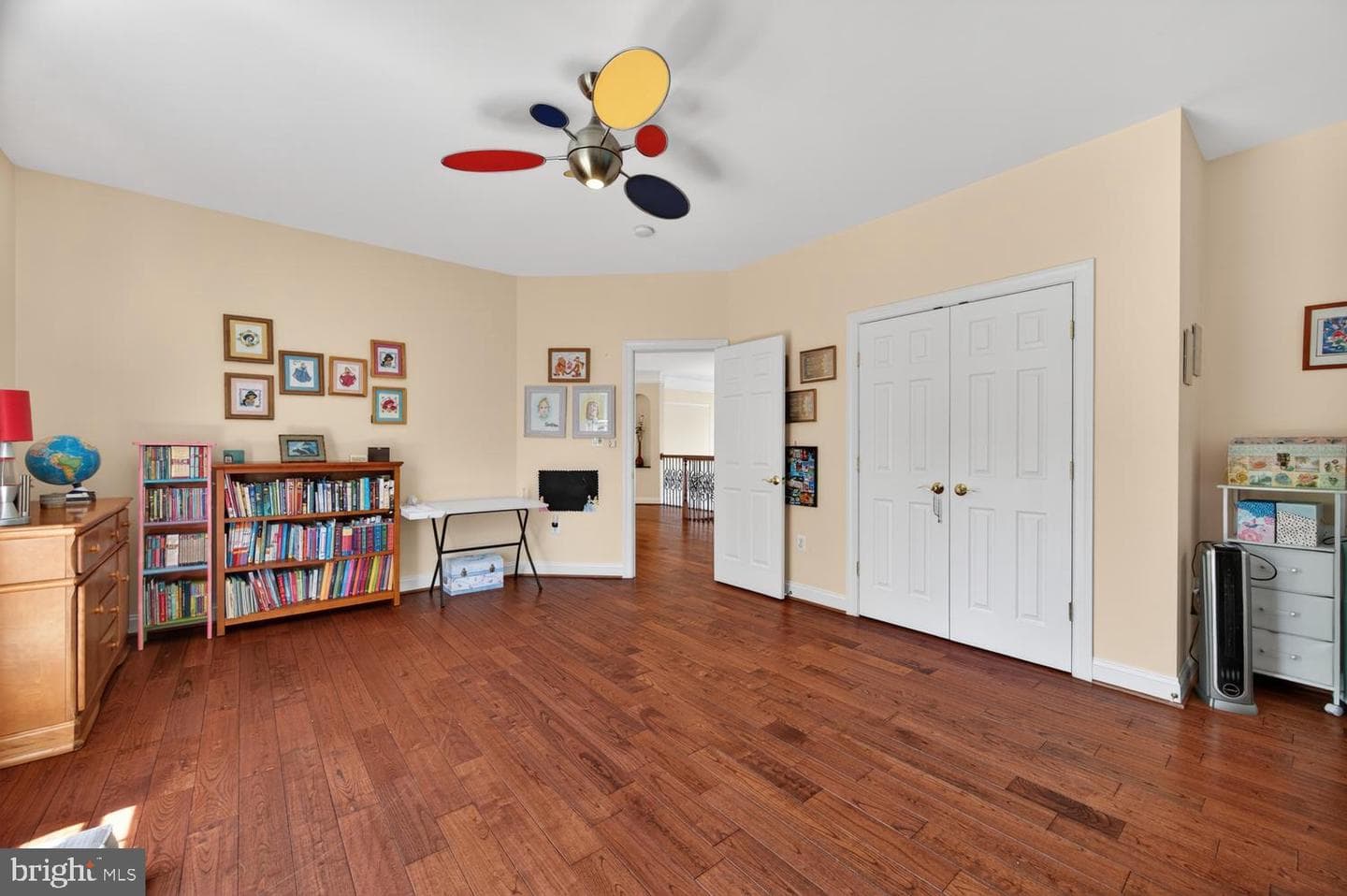 1002 Sherman Court photo 20