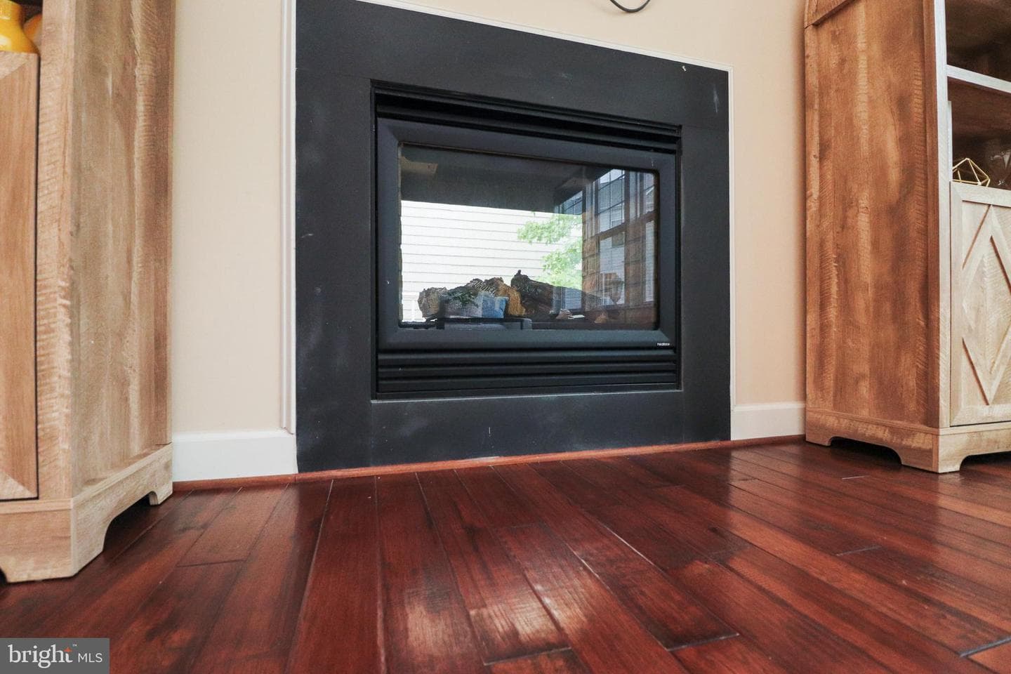 102 Pearl St photo 13
