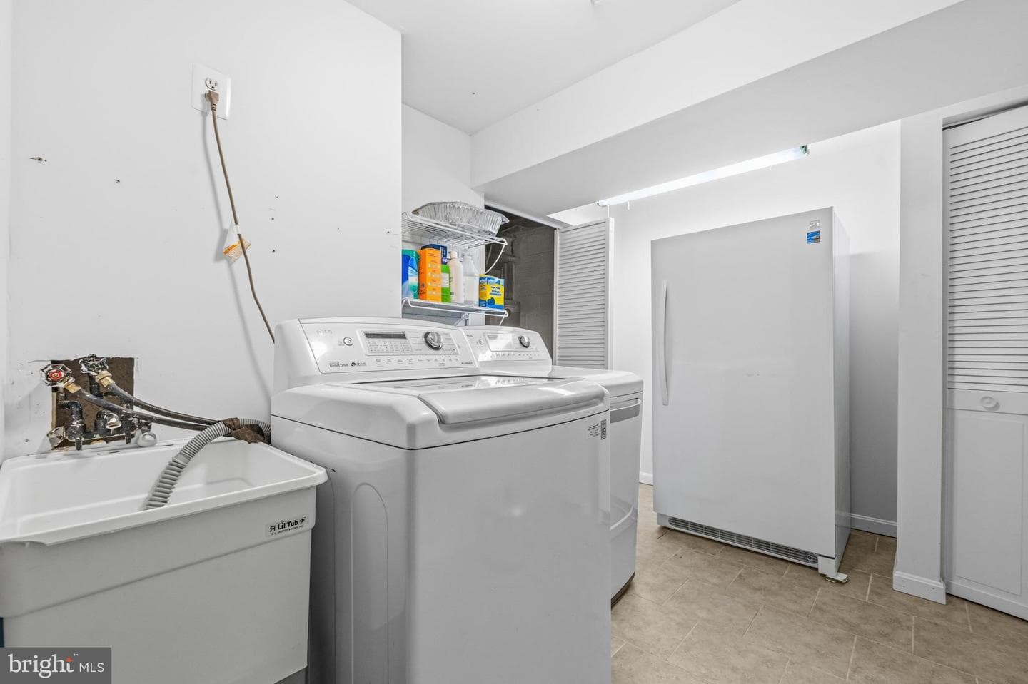 7730 Brandeis Way photo 29