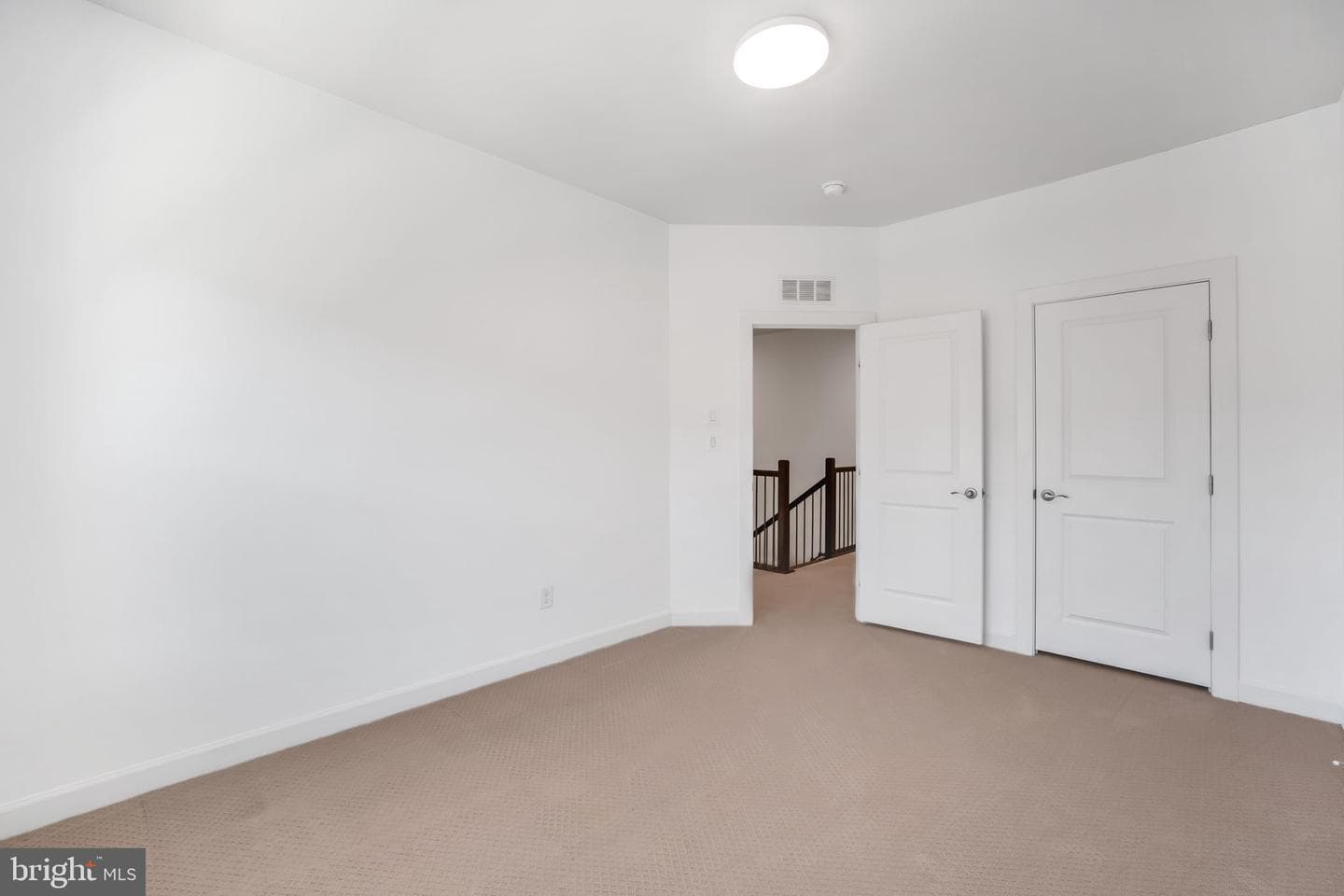 9257 Wood Violet Court photo 32