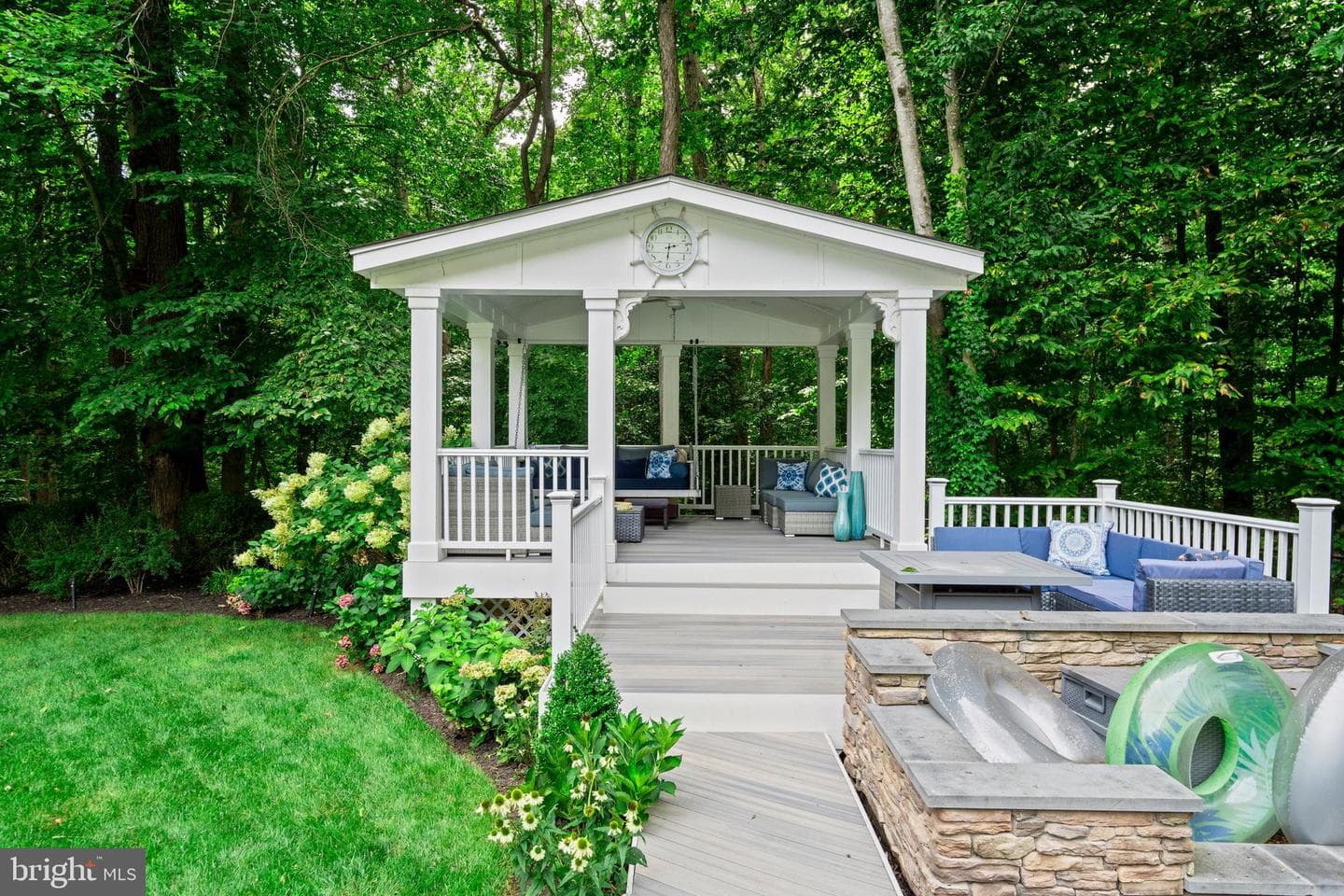 8604 Beaver Pond Lane photo 4