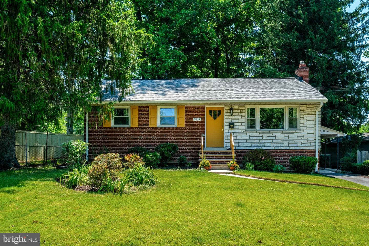 3219 Norfolk Lane photo 2