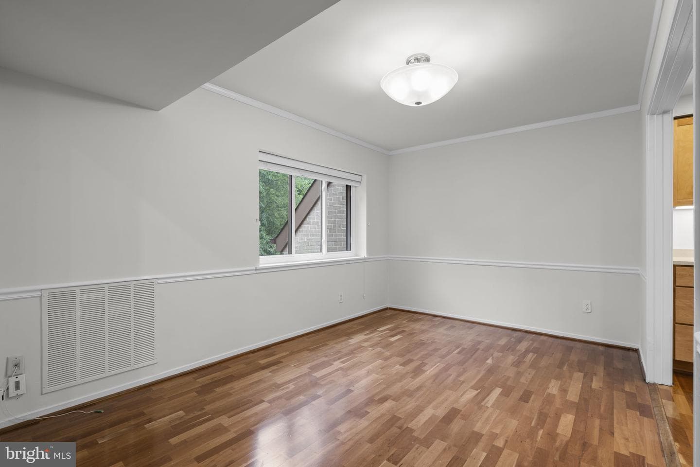 1631 Parkcrest Circle #8b/301 photo 13