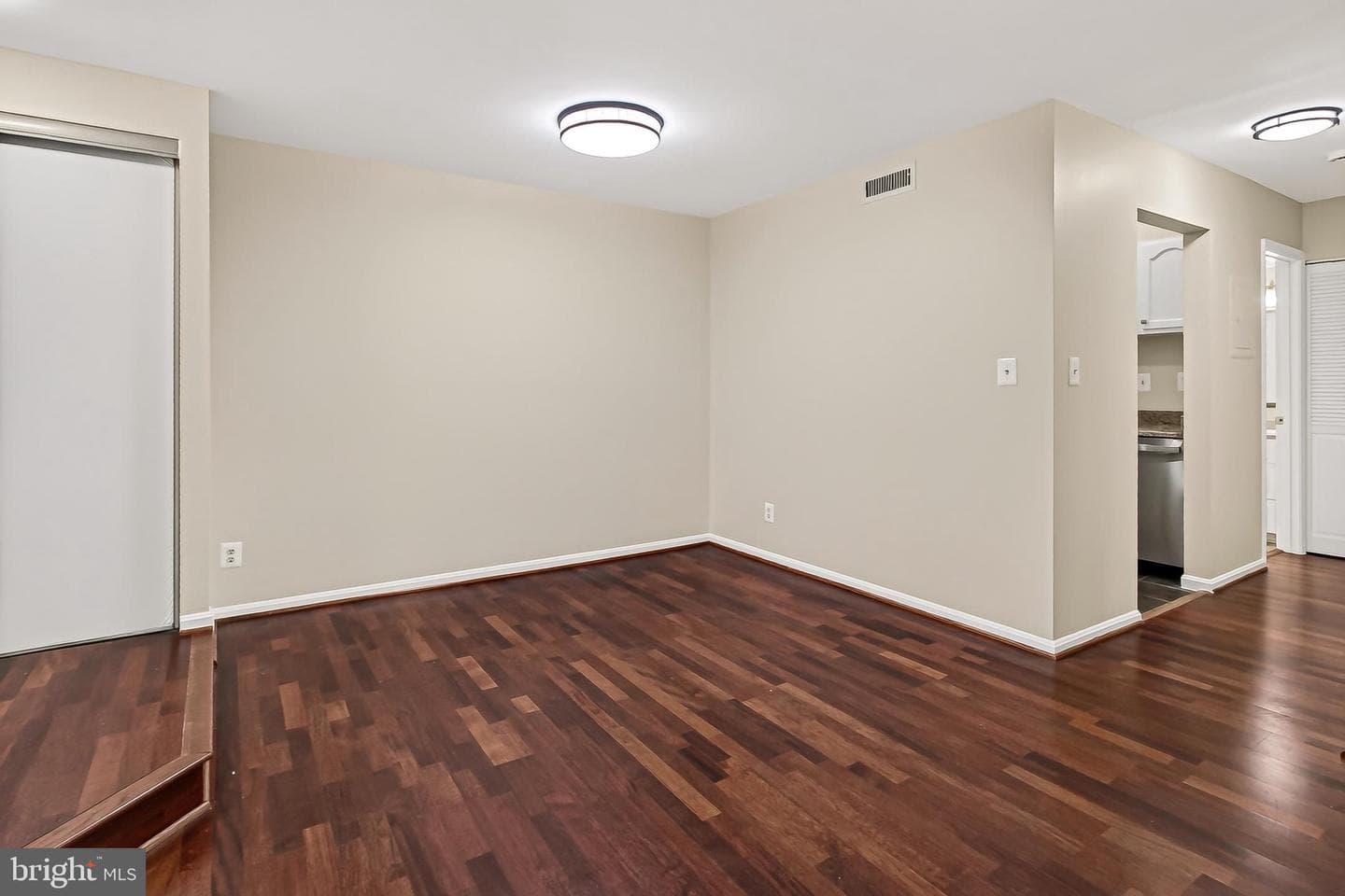 5835 Cove Landing Road #304 photo 9