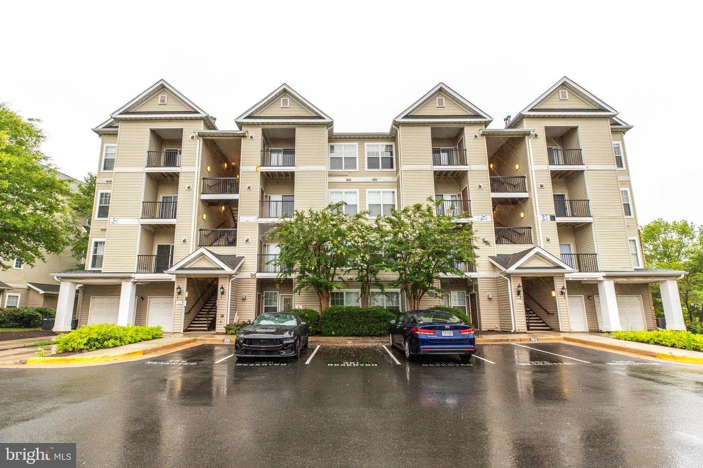 5121 Travis Edward Way #b