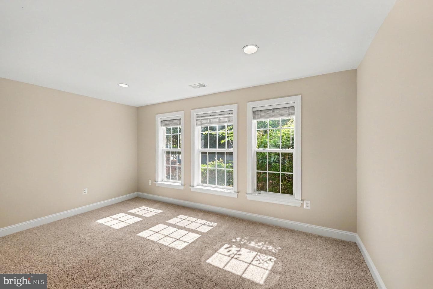 8046 Reserve Way photo 12