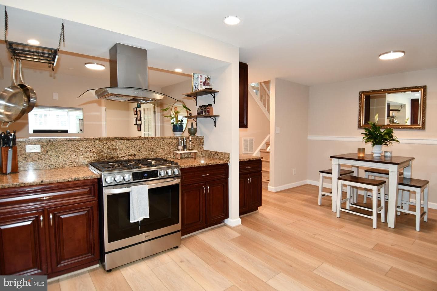 13703 Lynncroft Drive photo 9
