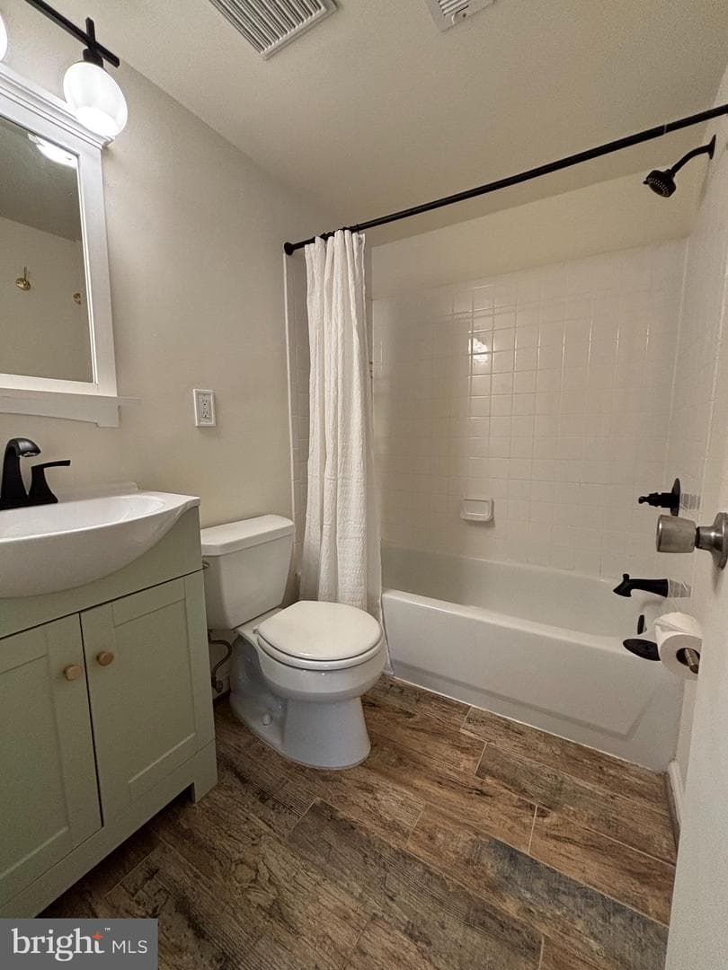4901 Americana Drive #202 photo 12