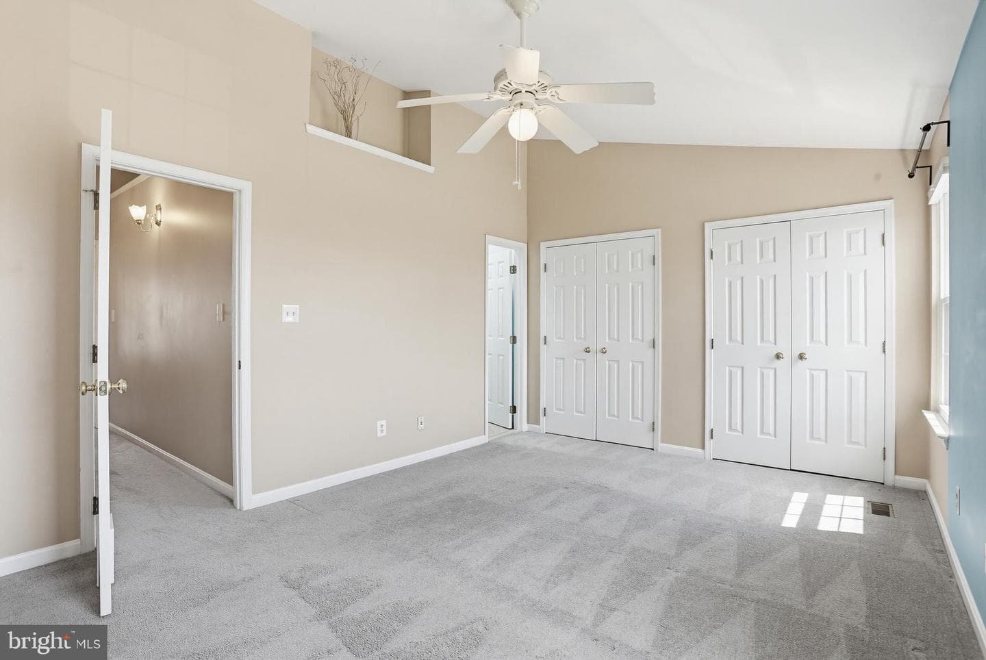 6891 Signature Circle photo 16